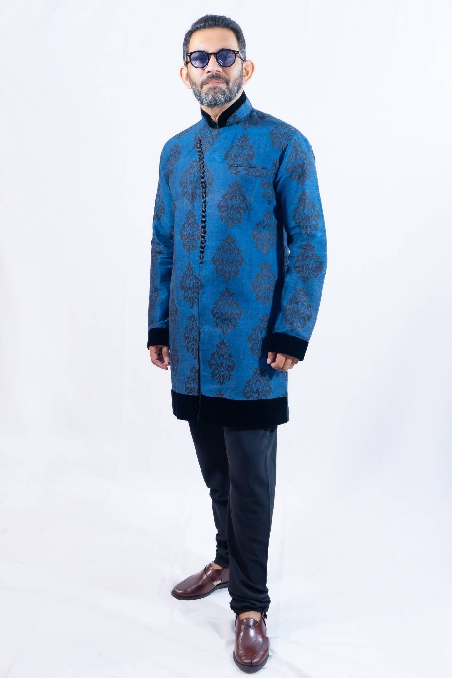 Royal Blue sherwani เช่าชุดอินเดียผู้ชาย